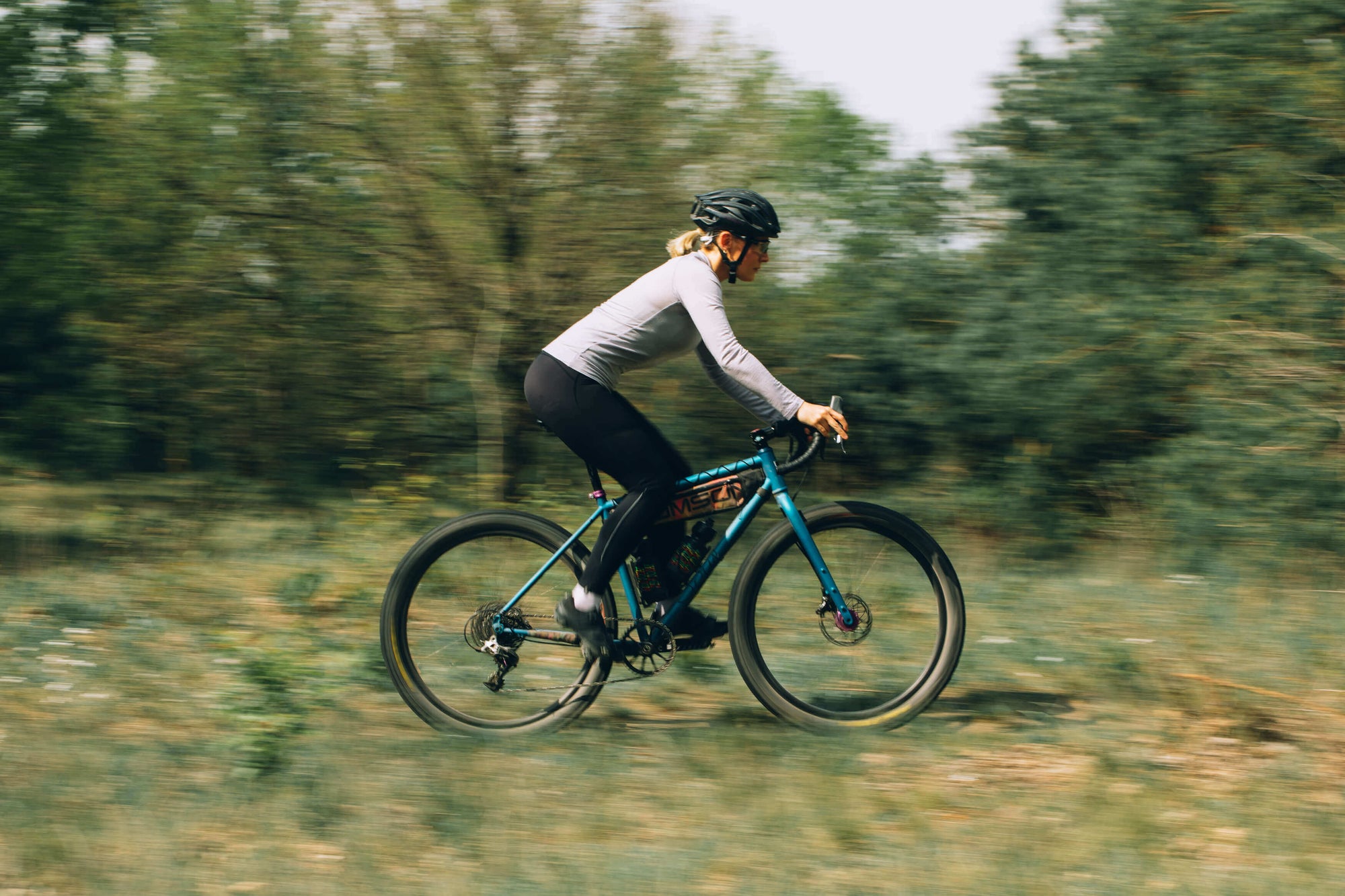 Gravelbike-Styles für Radfahrerinnen